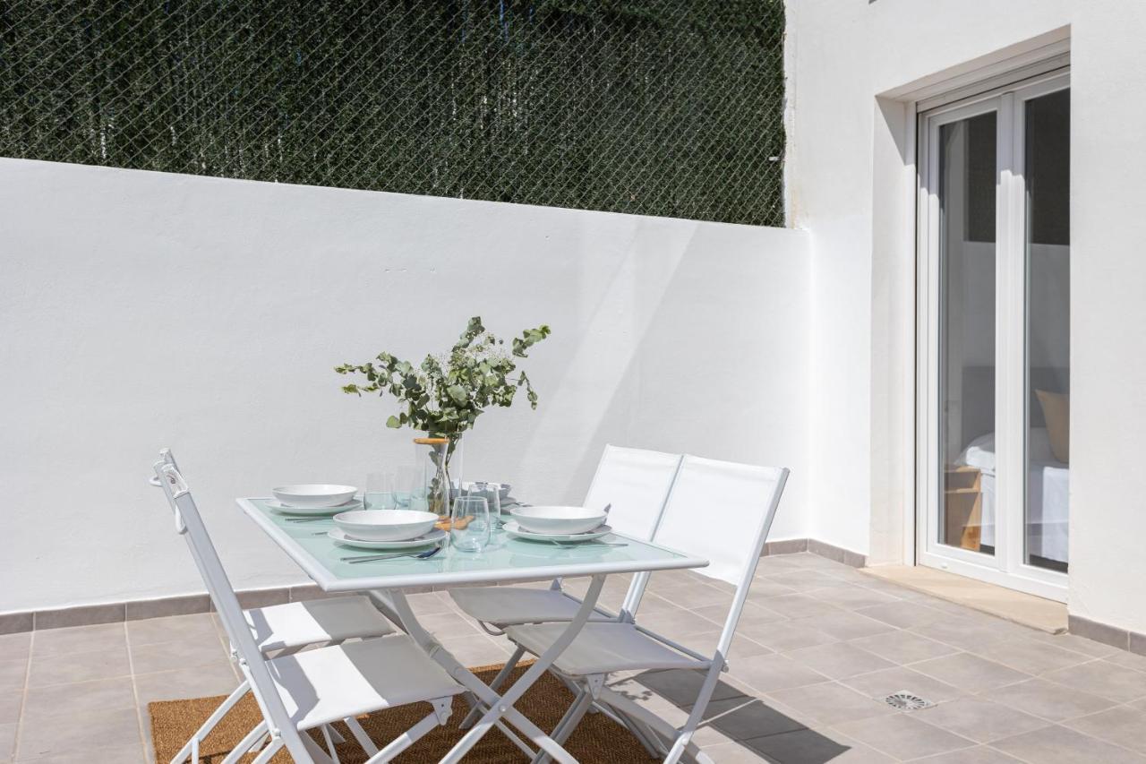 Apartamentos La Pelusa مالقة المظهر الخارجي الصورة