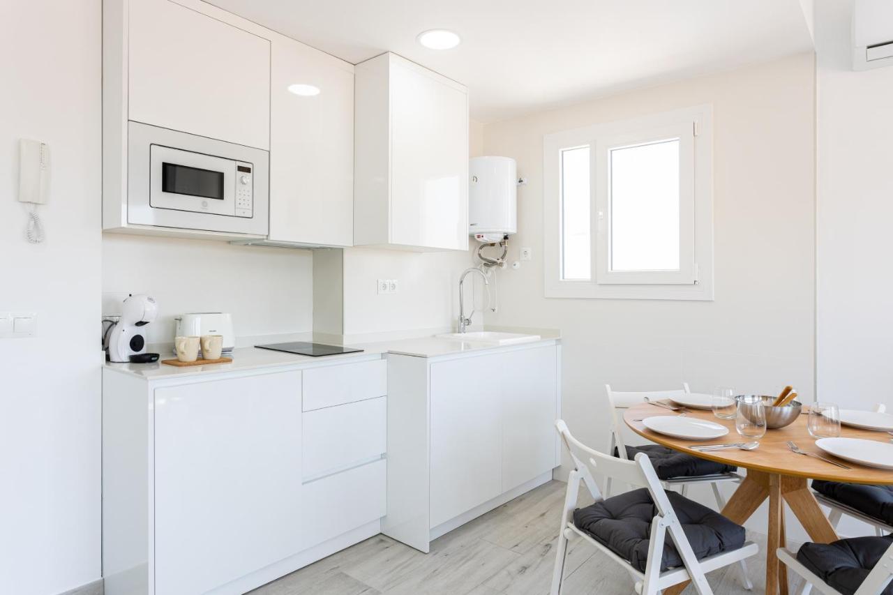 Apartamentos La Pelusa مالقة المظهر الخارجي الصورة