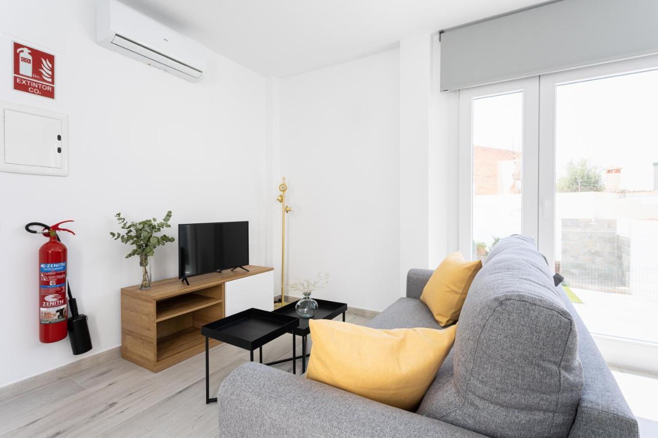 Apartamentos La Pelusa مالقة المظهر الخارجي الصورة