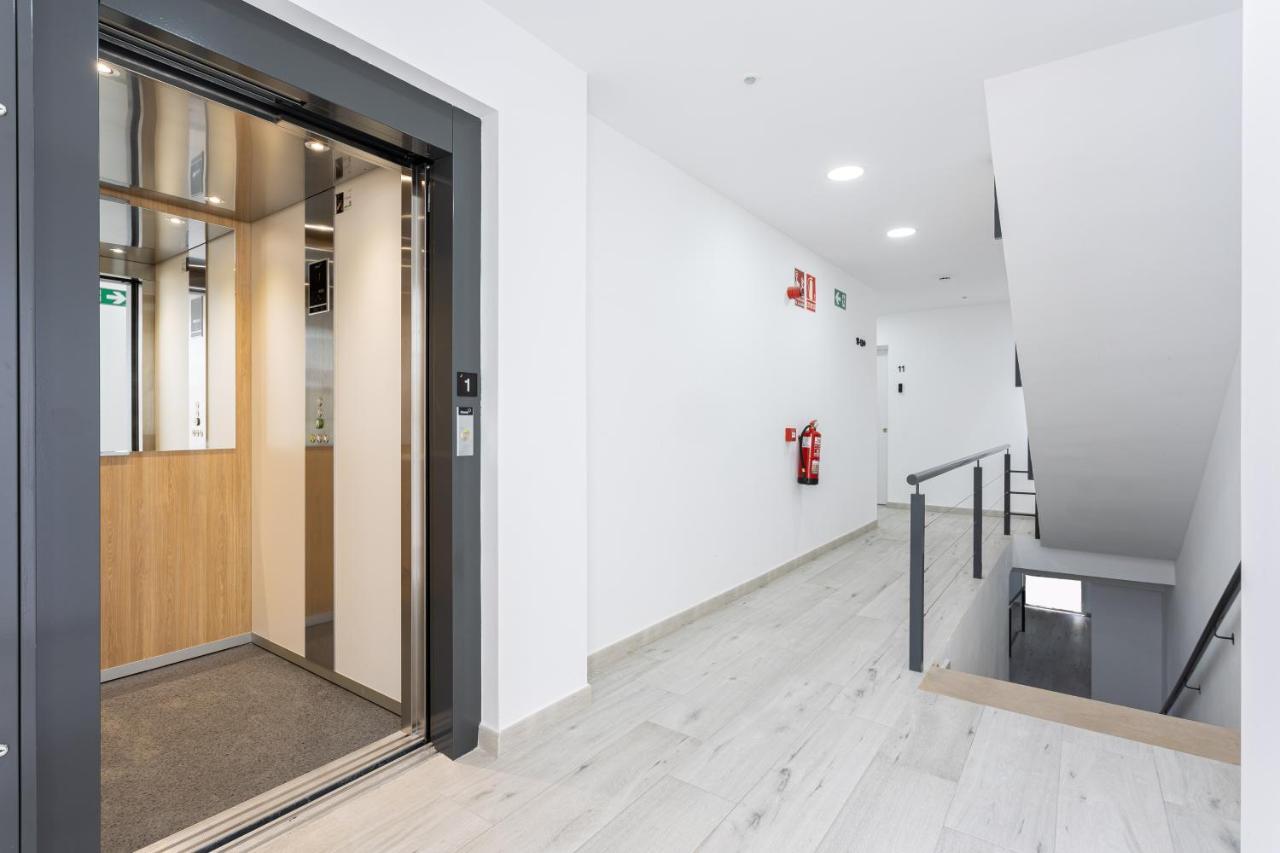 Apartamentos La Pelusa مالقة المظهر الخارجي الصورة