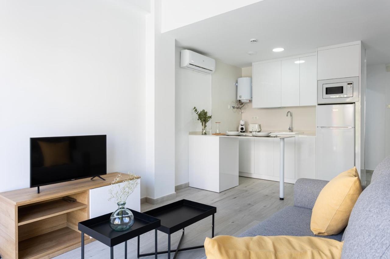 Apartamentos La Pelusa مالقة المظهر الخارجي الصورة