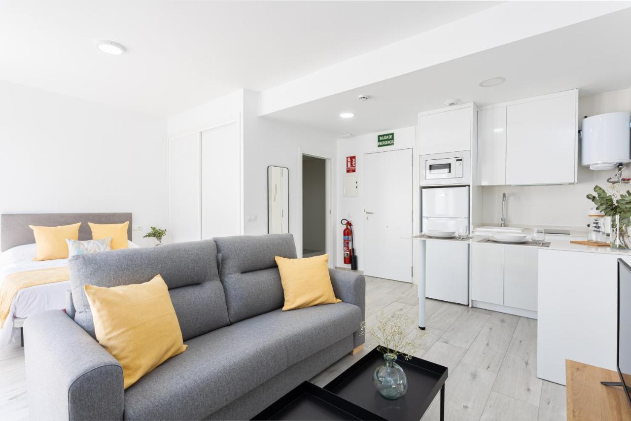 Apartamentos La Pelusa مالقة المظهر الخارجي الصورة